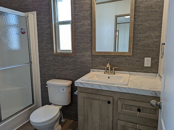 4th image of 2101 SW 38th St #50
