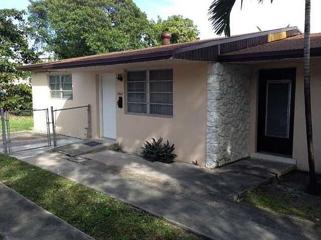 Exterior Duplex