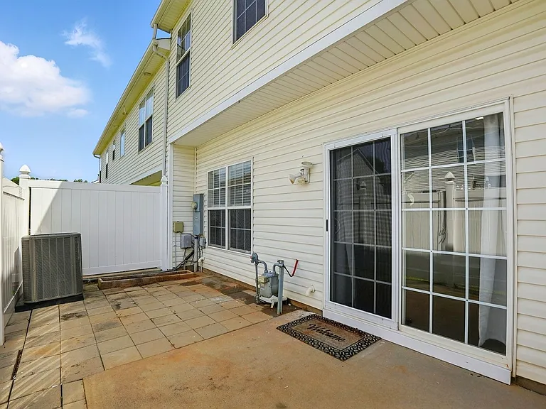 12244 Stratfield Place Cir — Photo 30