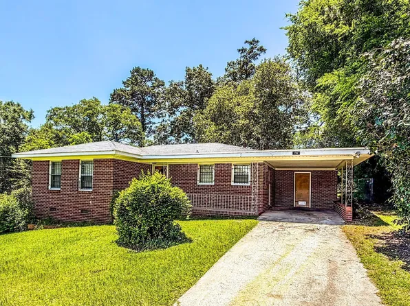 2063 Fairway Dr, Macon, GA 31217