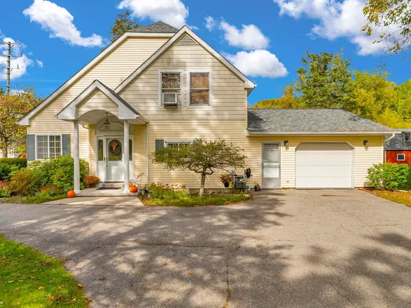 2658 Michigan Rd, Port Huron, MI 48060