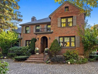 81 Arborway, Jamaica Plain, MA, 02130