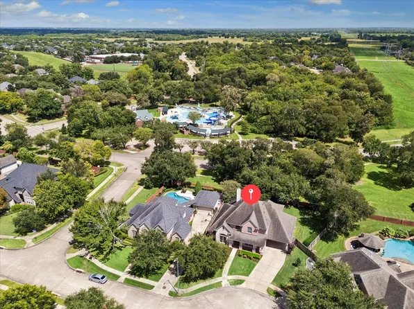1602 Hill Spring Dr, Sugar Land, TX 77479