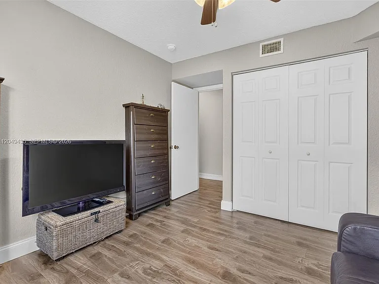 2475 W Cordoba Bnd — Photo 31