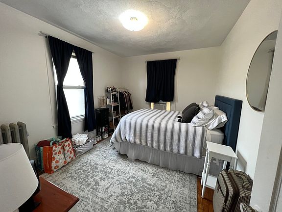 2nd image of 15 Scottfield Rd APT 3
