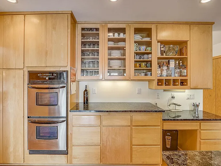 4216 Morris Park Rd — Photo 23