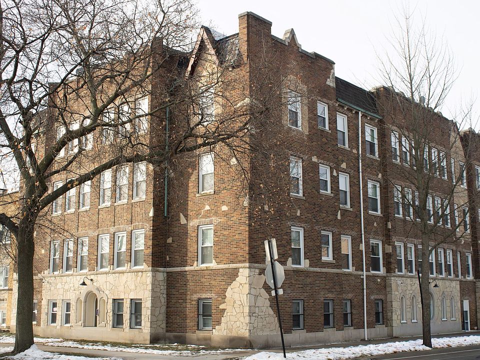 1st image of 6254 N Whipple St #6256-G