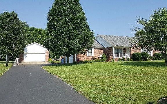 3rd image of 420 Millwood Ct