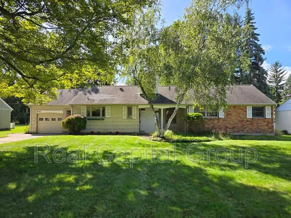 8401 Ericson Dr, Williamsville, NY 14221