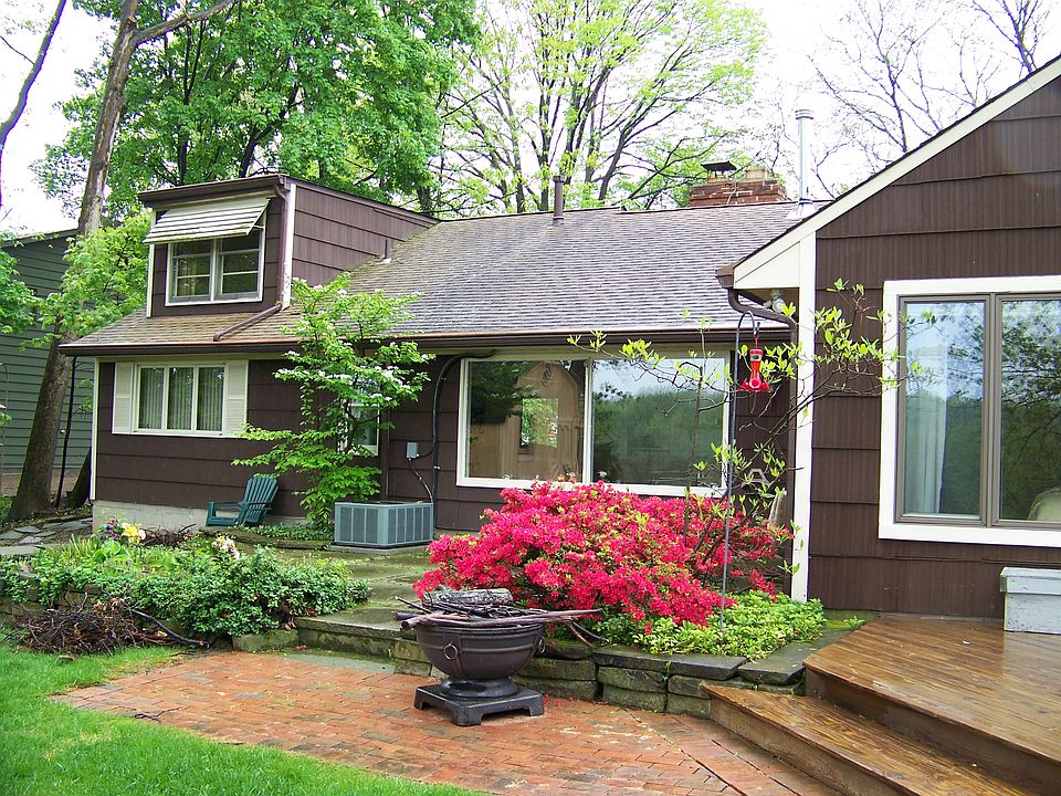 1st image of 365 Prospect St