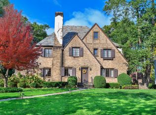 496 Ridgewood Ave, Glen Ridge, NJ 07028