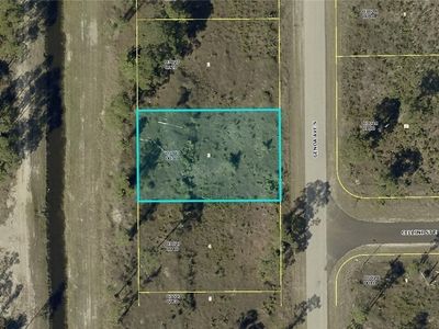 806 Genoa Ave S, Lehigh Acres, FL, 33974