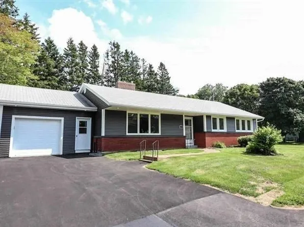 240 N River Rd #240C, Charlottetown, PE C1A 3L7