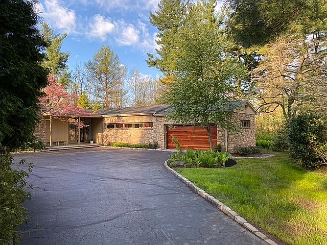 2nd image of 296 Bair Rd