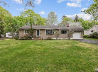 167 Momar Dr, Ramsey, NJ 07446