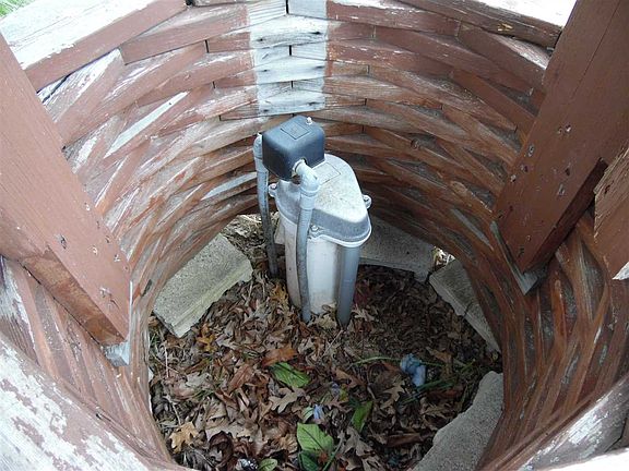 3rd image of 1115 Knollwood Dr