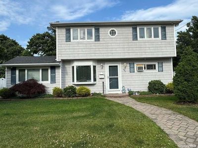 1345 Lombardy Boulevard, Bay Shore, NY, 11706