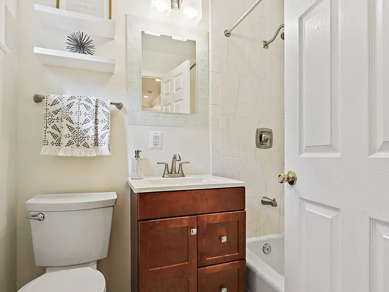 3518 Martha Custis Dr — Photo 17