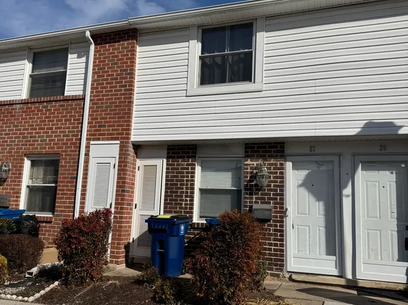 27 Carroll View Ave, Westminster, MD 21157