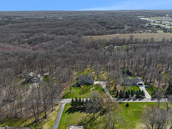 2nd image of 7390 Brooks Ln NE