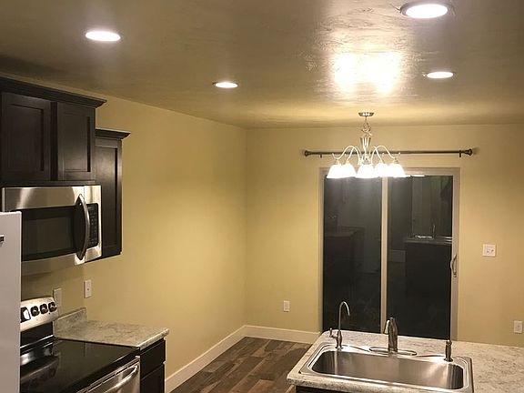 3rd image of 14626 S Edgemere Dr