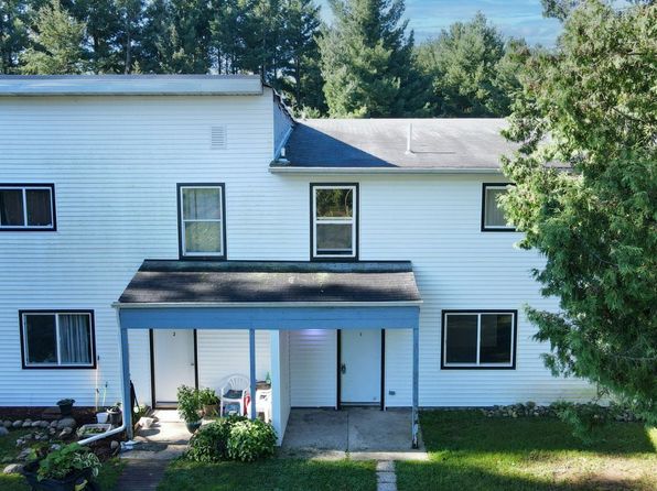 4802 Mayville Rd, Silverwood, MI 48760