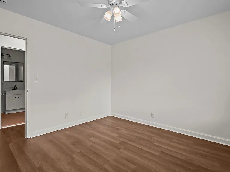 557 Kell Rd — Photo 19