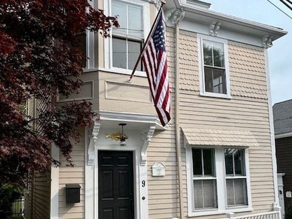 9 Tucker St