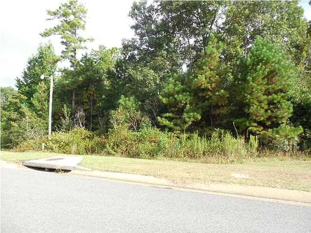 1st image of 722 Pinetuckett Pkwy