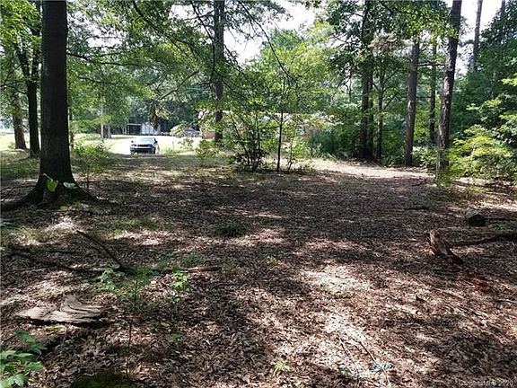 4th image of 129 Orchard Ln