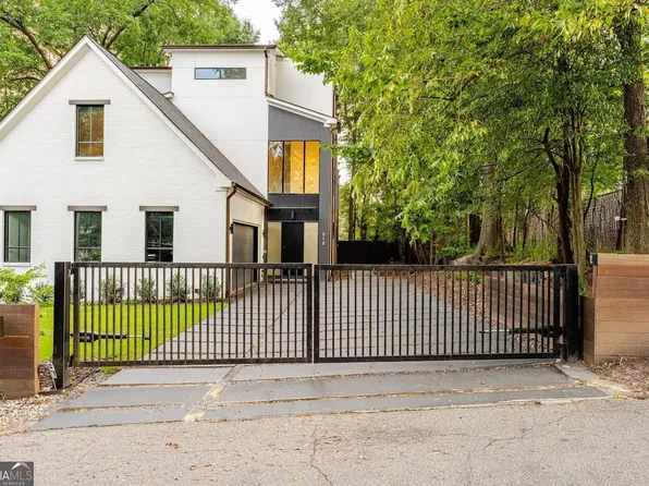 818 Verner St NW, Atlanta, GA 30318