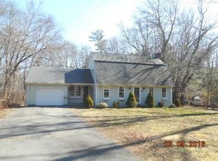 60 Winslow Cemetery Rd, Marshfield, MA 02050