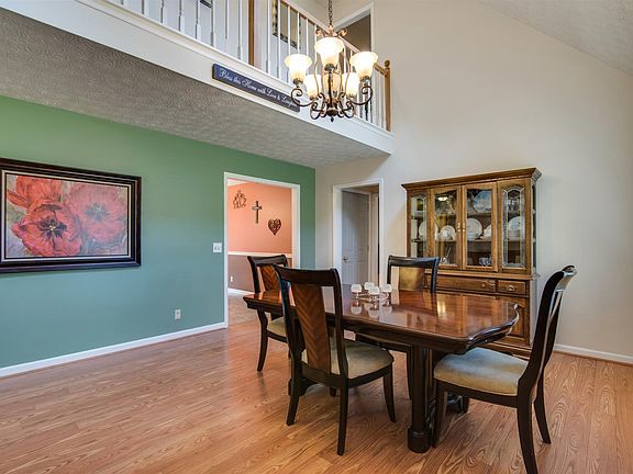 2nd image of 203 Shady Ln