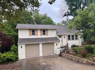 6120 N Baltimore Ave, Kansas City, MO 64118