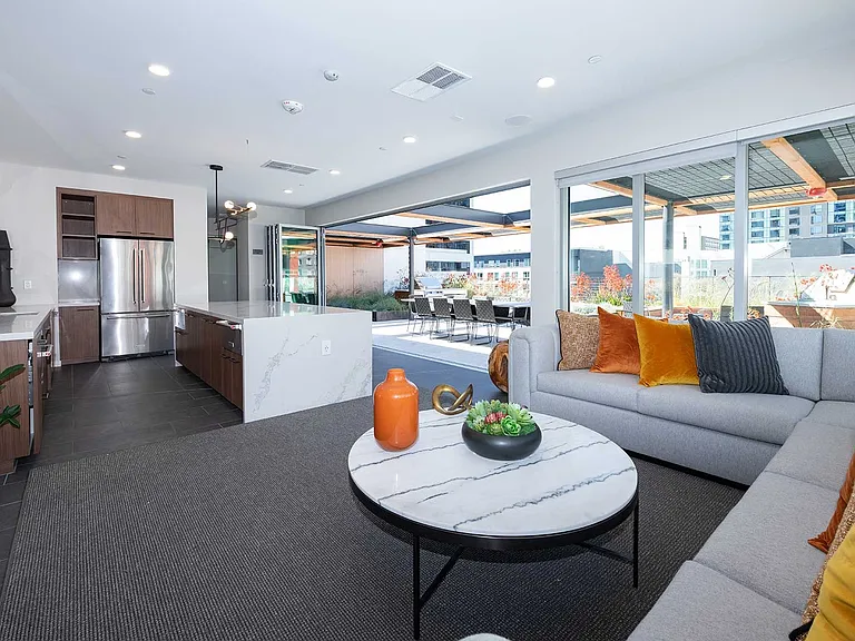 Residences at Lake Merritt — Photo 3