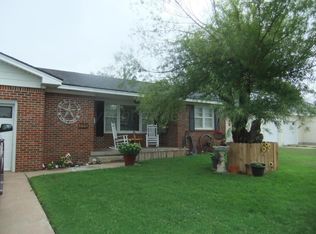 1926 N Sumner St, Pampa, TX 79065