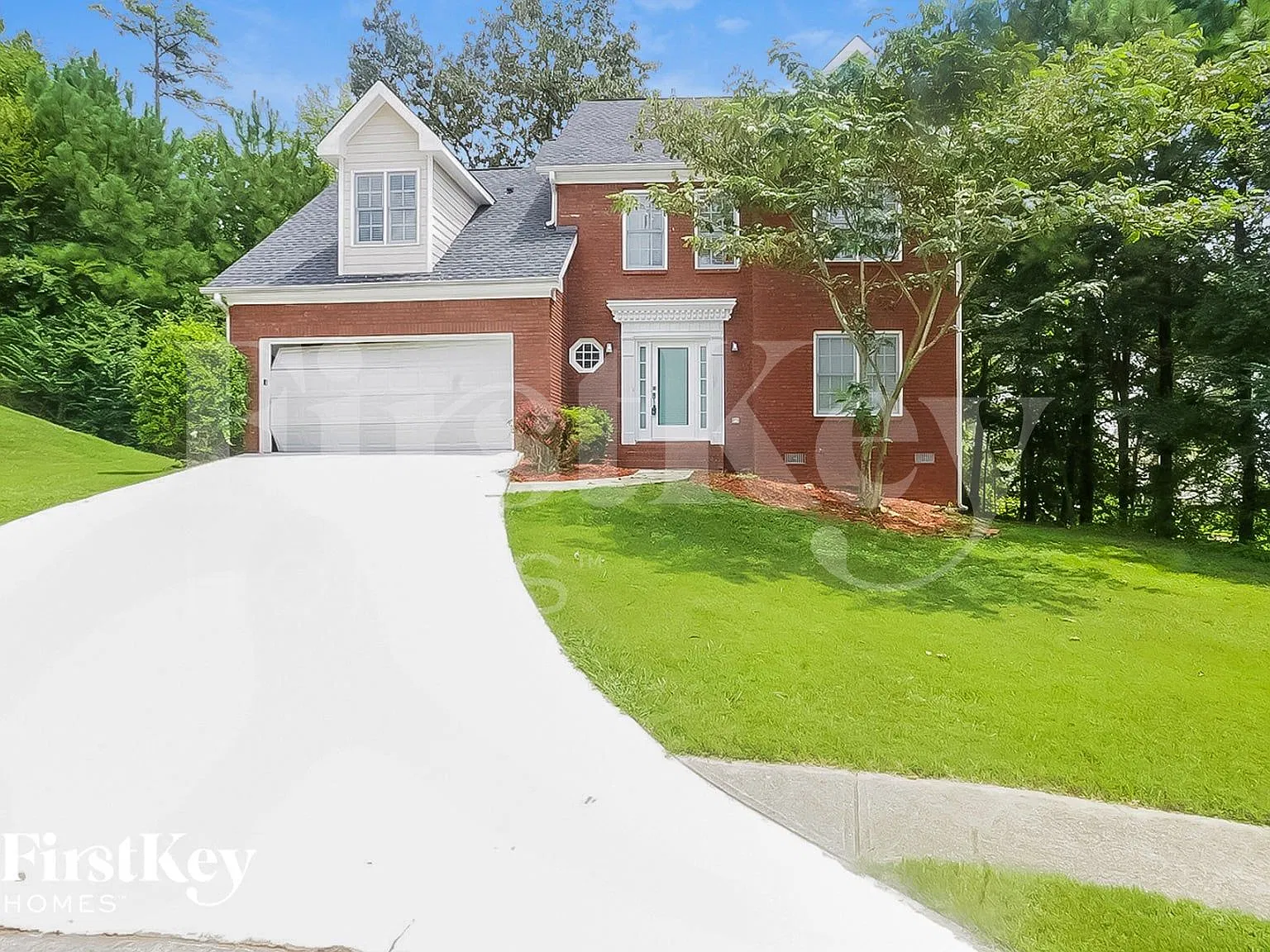 4 bed, 2.5 bath, 2138 sqft, $2,800 — Photo 1