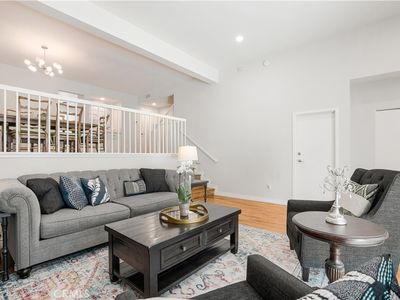 13925 Riverside Dr, Sherman Oaks, CA, 91423