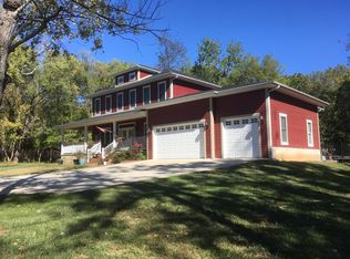 908 New Ballwin Rd, Ballwin, MO 63021