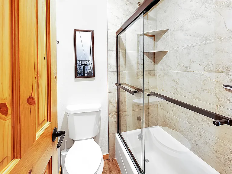 83 Larkspur Ln #B — Photo 14