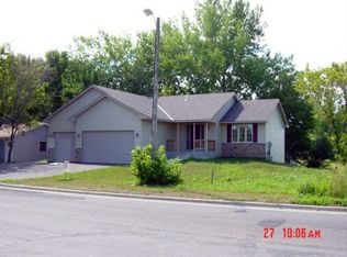 894 9th Ave SW, Forest Lake, MN 55025