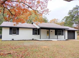 1027 Riverside Cir, Spring Lake, NC 28390