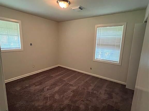 3rd image of 2834 Monticello Dr
