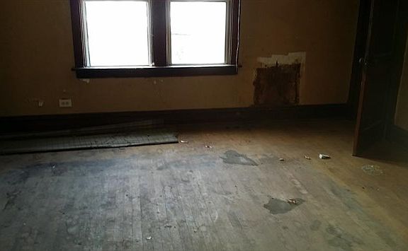 4th image of 7835 S Marquette Ave