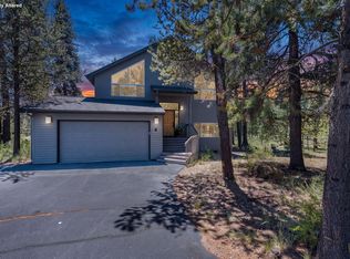 18117 Belknap Ln, Sunriver, OR 97707