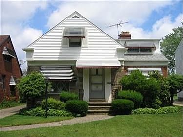 1st image of 2499 E 126th St