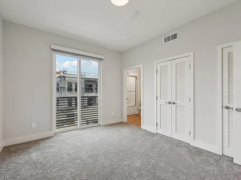 101 Alhambra Square — Photo 13