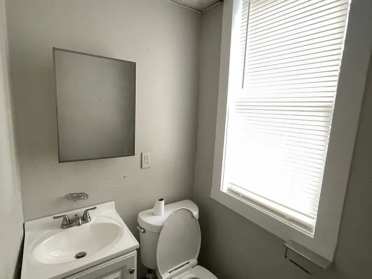 111 S Newport Ave #2 — Photo 8