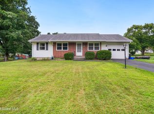 2023 Piney Point Rd, Troy, NY 12180