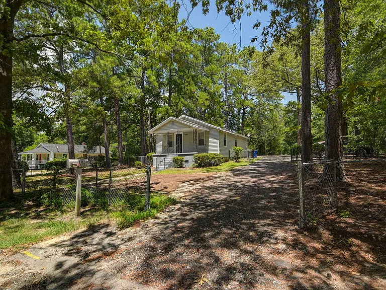 1330 Kingston Rd — Photo 28